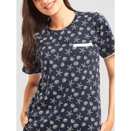 AV2 Women Printed Night suit image 2