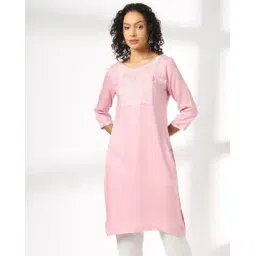 avaasa mix n' match Women Straight Kurta with Yoke Embroidery-picture-32