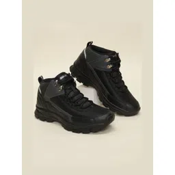 AVANT Men TerraTread Outdoor Shoes - Black-picture-24