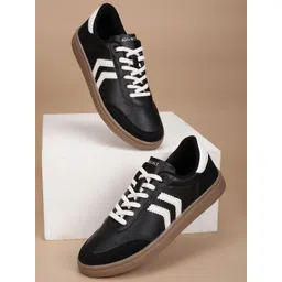 AVANT Women Black & White Era Sneakers-picture-37