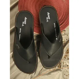 Azzaro Black Men Black Solid Thong Flip-Flops-picture-35