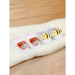 Baby Moo Infants Pack Of 2 Self-Design Soft & Comfortable Socks Booties-picture-35