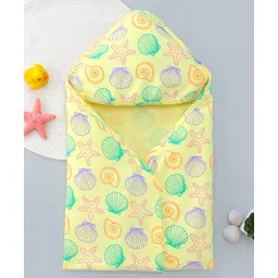 Babyhug Interlock Knit Hooded Wrapper with Sea Life Print L 76.2 x B 76.2 cm - Yellow-picture-12