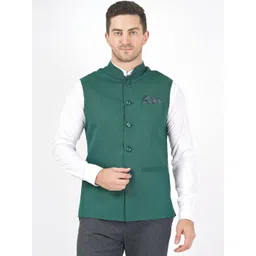 Badoliya & Sons Men Solid Mandarin Collar Nehru Jackets with Pocket Square-picture-41