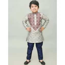 BAESD Boys Ethnic Motifs Printed Mandarin Collar Dupion Silk Straight Kurta With Pyjamas-picture-46