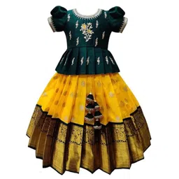 BAESD Girls Embellished Thread Work Ready to Wear Lehenga & Choli-picture-11