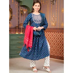 BAESD Girls Floral Printed Thread Work Kurta With Trousers-picture-34