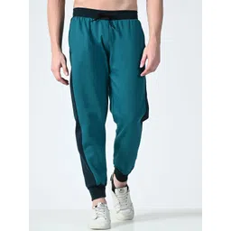 BAESD Men Colourblocked Relaxed-Fit Joggers Trackpant-image-41