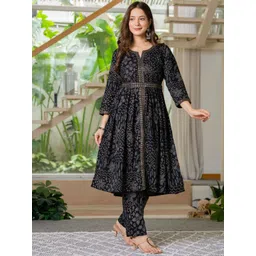 BAESD Women Ethnic Motifs Embroidered Cotton A-Line Kurta with Trousers-image-1