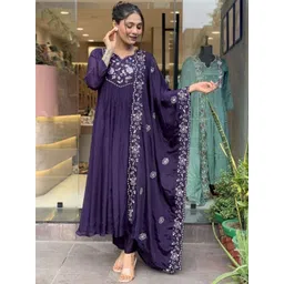 BAESD Women Ethnic Motifs Yoke Design Regular Silk Chiffon Kurta with Trousers & With Dupatta-picture-17