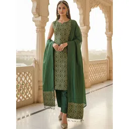 BAESD Women Geometric Printed Kurta with Trouser & Dupatta-picture-17