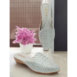 bambam Women Flats Sandal-picture-26