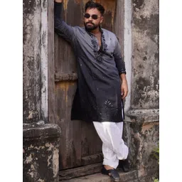 Bandidhari Fashion Men Embellished Sequinned Kurta-picture-32