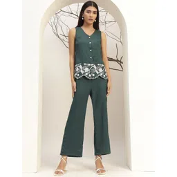 Bani Women Embroidered V-Neck Casual Tunic With Trouser Co-Ords-picture-19