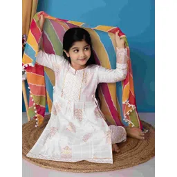 BARKAT DESIGNING PLANET Girls Floral Pleated Gotta Patti Kurta With Palazzo & Dupatta-picture-33