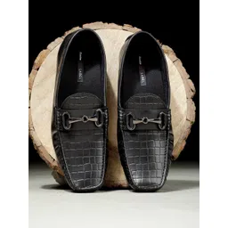 Bata Men Textured PU Loafers-picture-33