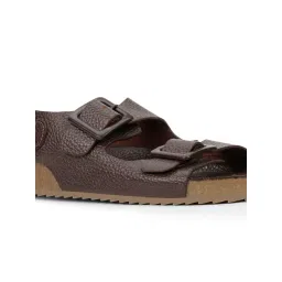 Bata Men's Brown Back Strap Sandals image 3