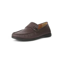 Bata Men's Brown Loafers image 3