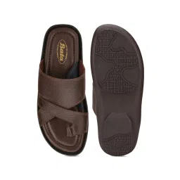 Bata Men's Brown Toe Ring Sandals image 3