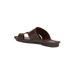Bata Men's Brown Toe Ring Sandals image 5