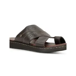 Bata Men's Brown Toe Ring Sandals image 4