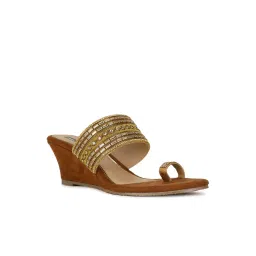 Bata Women's CANDACE TR E 23 Brown Toe Ring Wedges image 1