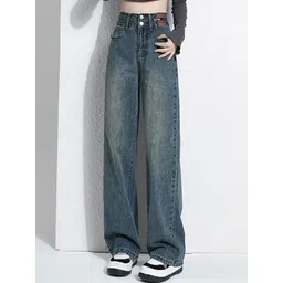 bebe Women High-Rise Light Fade Jeans-picture-17