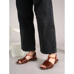 Bella Rosa Women Leather Textured Casual Open Toe Flats with Laser Cuts-picture-30