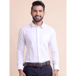 berry blues Men Spread Collar Solid Cotton Slim Fit Casual Shirt-picture-38