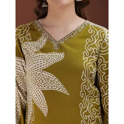 Berrylicious Women Ethnic Motifs Printed Kurta with Trousers-image-40