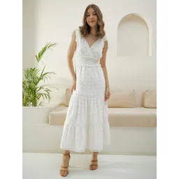 Berrylush White Self Design V-Neck Smocked Maxi Dress-picture-29