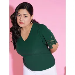 Berrylush Curve Plus Size Green V Neck Regular Top-picture-33