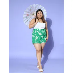 Berrylush Curve Women Floral Printed Loose Fit High-Rise Shorts-picture-22