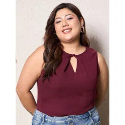 Berrylush Curve Women Solid Keyhole Neck Top-picture-10