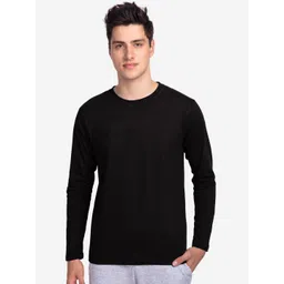 Bewakoof Men Black Solid Round Neck Pure Cotton T-shirt-picture-34