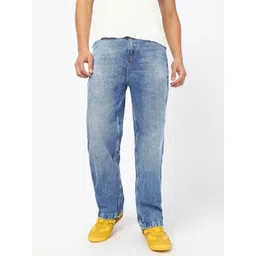 Bewakoof Men Straight Fit Mid-Rise Light Fade Jeans-picture-25