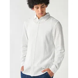 Bewakoof White Cotton Regular Fit Self Pattern Shirt-picture-35