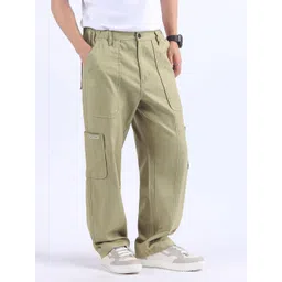 Beyoung Men Elasticated Pleated Cargos Trousers-picture-11