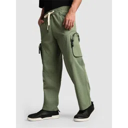 Beyoung Men Relaxed Baggy Fit Raw Edge 3D Pocket Cargos Trousers-picture-17