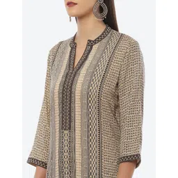 Biba Geometric Printed Mandarin Collar Kurta image 2