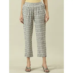 Biba Women Striped Relaxed Straight Leg Straight Fit Pleated Cropped Trouser-picture-23