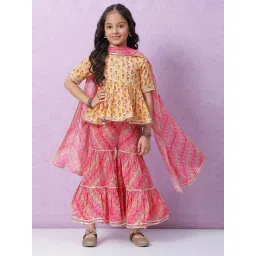 biba girls Biba Kids Yellow & Pink Cotton Floral Print Kurta Set-picture-10