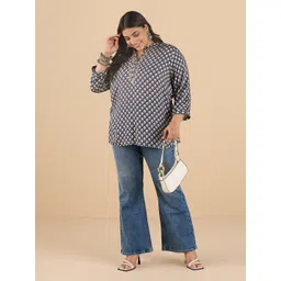 Big Hello - The Plus Life Printed V-Neck Kurti-picture-23