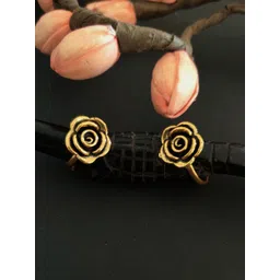 Binnis Wardrobe Womens Gold German toe ring-picture-23