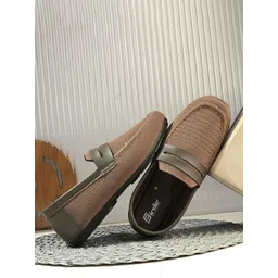 BIRDE Men Textured Slip-On Sneakers-picture-30