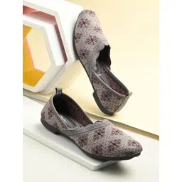 BIRDE Women Printed Mojaris-image-2