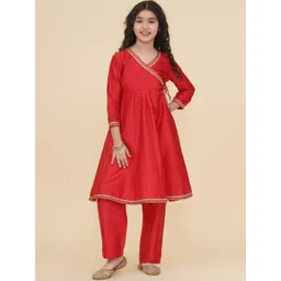 Bitiya by Bhama Girls Floral Yoke Design Angrakh Kurta With Trousers-picture-34