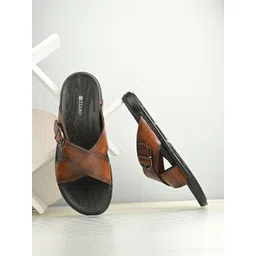 BIZZARO Men Buckle Comfort Sandals-picture-39