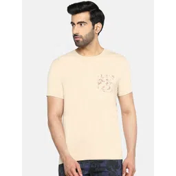 Blackberrys Men Beige & Maroon Round Neck T-shirt with Printed Back-picture-20