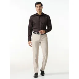 Blackberrys Men India Slim Fit Solid Spread Collar Pure Cotton Formal Shirt image 4